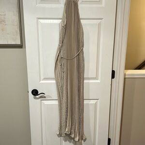 Women’s Banana Republic Halter Pleated Maxi Dress- NWT